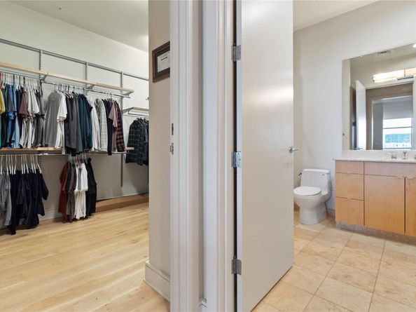 555 E 5th ST 521, Austin TX 78701