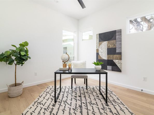 1168 1/2 Ridgeway DR 1, Austin TX 78702