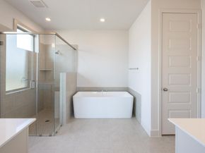 136 Ensberg LN, Liberty Hill TX 78642