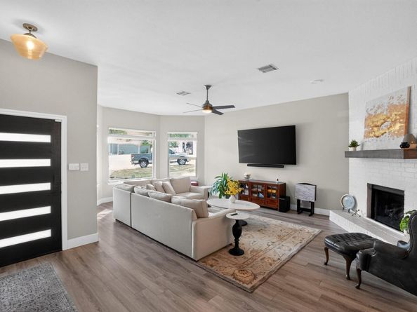 12607 Terra Nova LN, Austin TX 78727