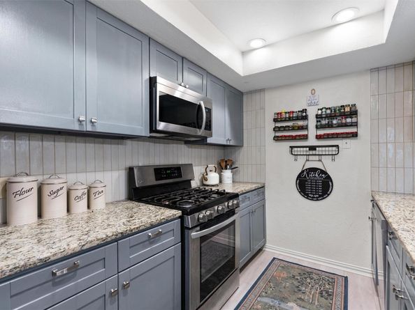 8340 Fathom CIR 404, Austin TX 78750