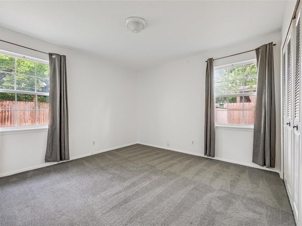 8221 Renton DR, Austin TX 78757