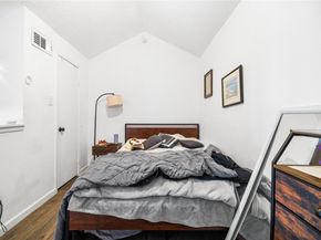 1840 Burton DR 110, Austin TX 78741