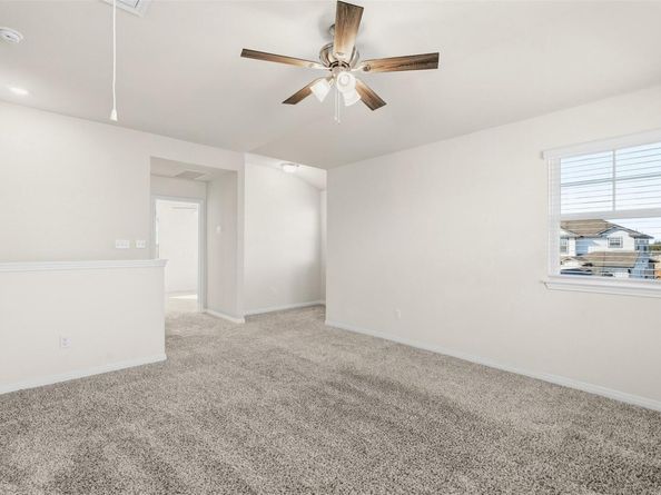 520 Loriner WAY, Liberty Hill TX 78642