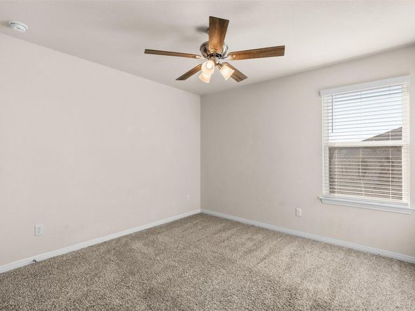 520 Loriner WAY, Liberty Hill TX 78642