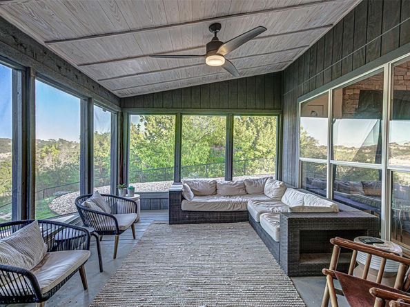 1293 Lake Shore DR, Spicewood TX 78669