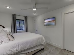 1293 Lake Shore DR, Spicewood TX 78669