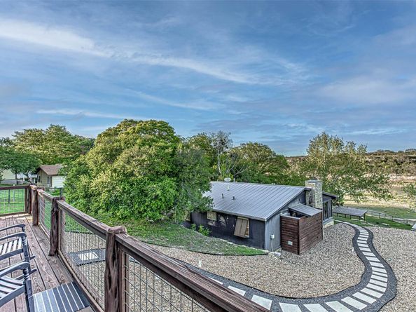 1293 Lake Shore DR, Spicewood TX 78669