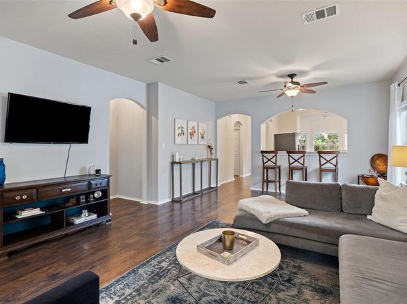 9204 Brents Elm DR, Austin TX 78744