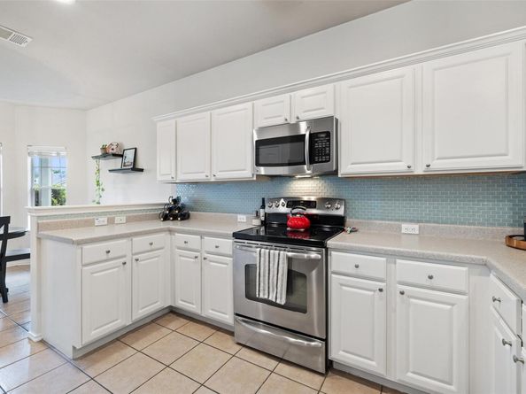 9204 Brents Elm DR, Austin TX 78744