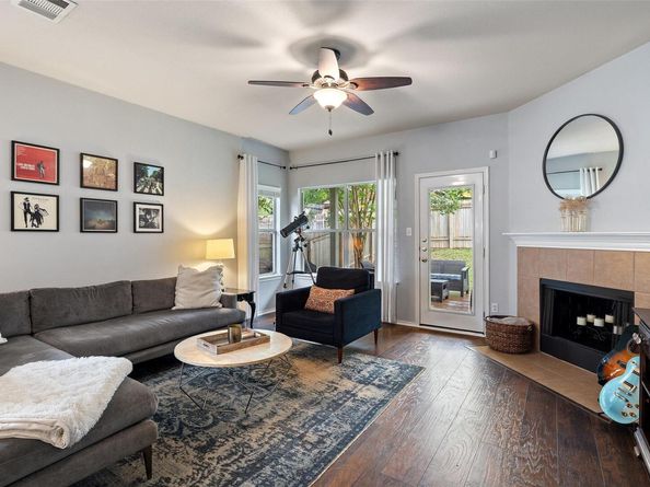 9204 Brents Elm DR, Austin TX 78744