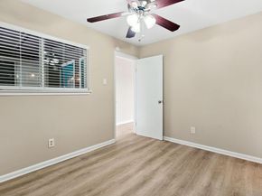 1840 Burton DR 155, Austin TX 78741