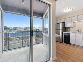 1840 Burton DR 155, Austin TX 78741