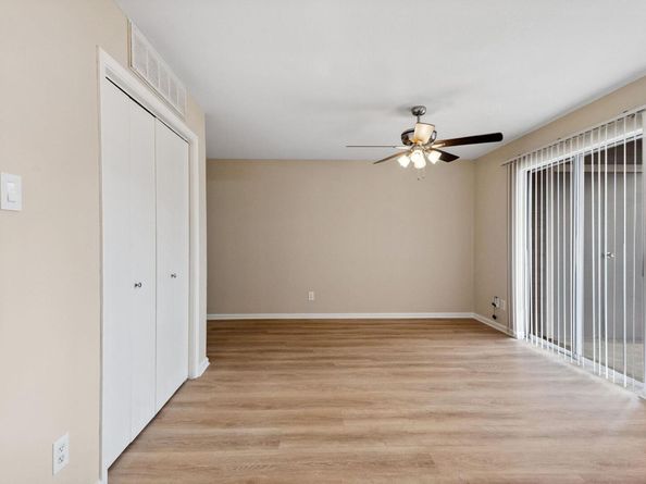 1840 Burton DR 155, Austin TX 78741