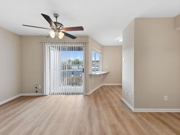 1840 Burton DR 155, Austin TX 78741