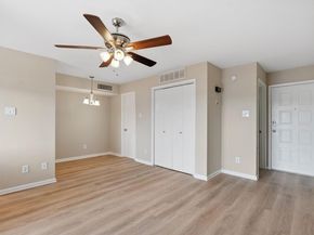 1840 Burton DR 155, Austin TX 78741