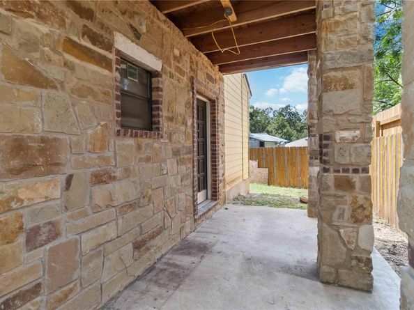 1002 Walter ST, Austin TX 78702