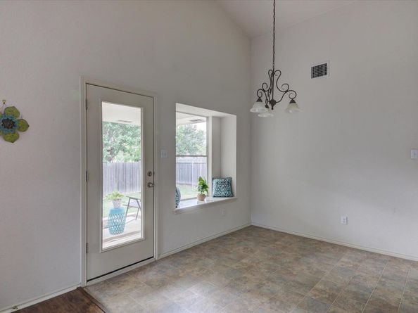8967 W Hove LOOP, Austin TX 78749