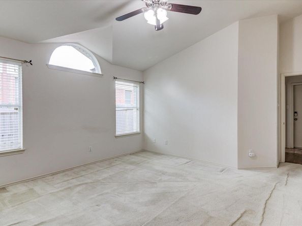 8967 W Hove LOOP, Austin TX 78749