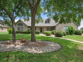 102 Stacey LN
