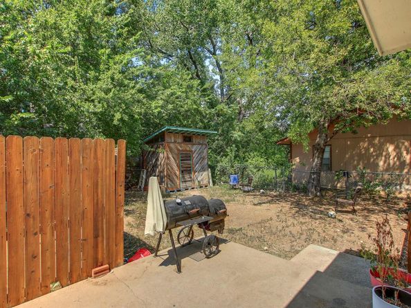 2808 Lyons RD A & B, Austin TX 78702