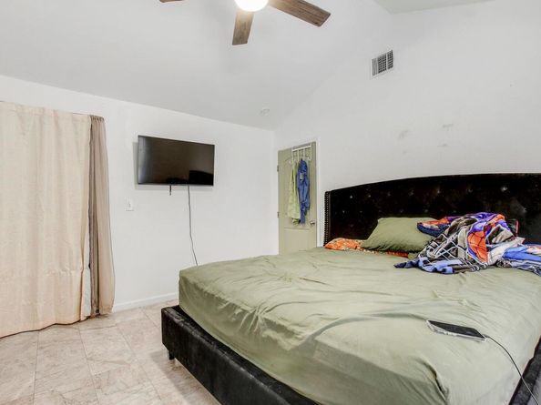 2808 Lyons RD A & B, Austin TX 78702