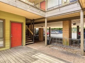 908 Poplar ST 105, Austin TX 78705