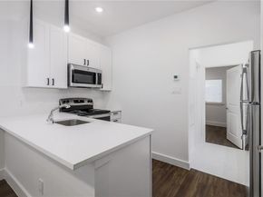 908 Poplar ST 105, Austin TX 78705