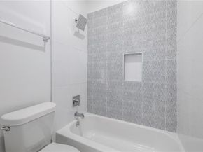 908 Poplar ST 105, Austin TX 78705