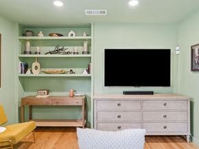 1106 Mission RDG B, Austin TX 78704