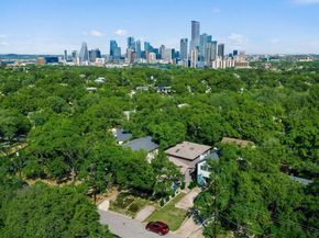 1106 Mission RDG B, Austin TX 78704