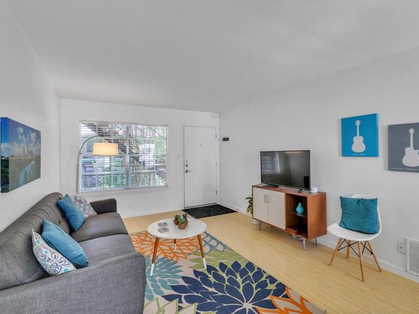 300 Crockett ST 210, Austin TX 78704