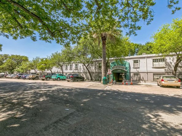 300 Crockett ST 210, Austin TX 78704