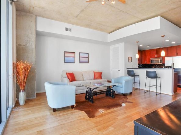 360 Nueces ST 1318, Austin TX 78701