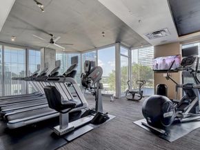 360 Nueces ST 1318, Austin TX 78701