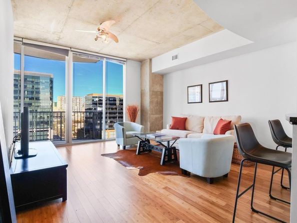 360 Nueces ST 1318, Austin TX 78701