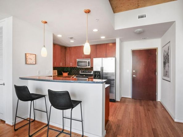 360 Nueces ST 1318, Austin TX 78701