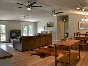 8807 High Valley RD, Austin TX 78737