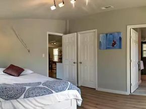 8807 High Valley RD, Austin TX 78737
