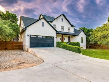 5904 Hudson Bend RD