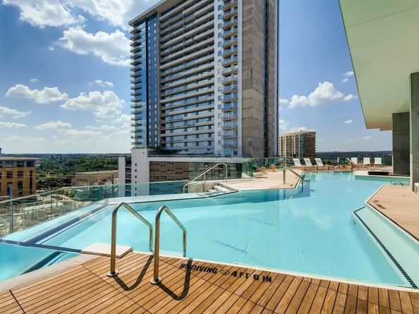 301 West Ave 2003, Austin TX 78701