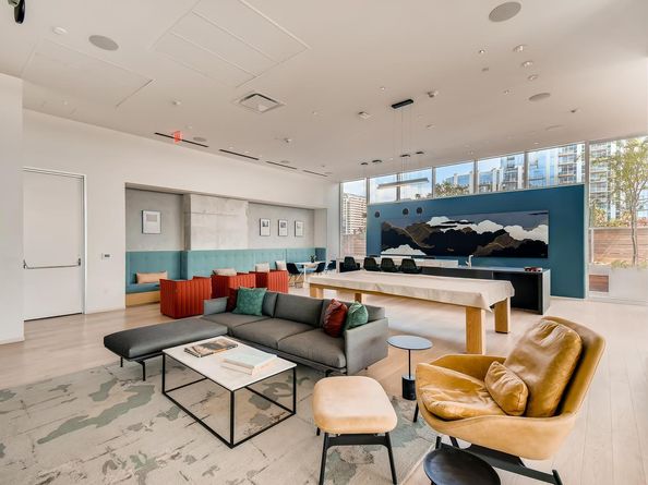 301 West Ave 2003, Austin TX 78701