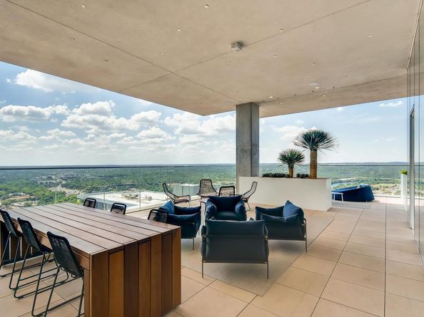 301 West Ave 2003, Austin TX 78701