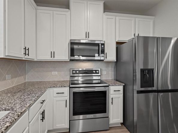 213 Sweet Autumn DR, Georgetown TX 78626