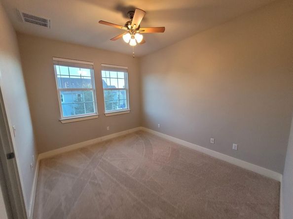 2404 Vintage Stave RD 102, Austin TX 78748