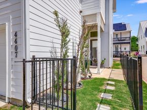 4407 Night Owl LN 12, Austin TX 78723