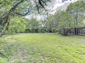 907 Taulbee LN, Austin TX 78757