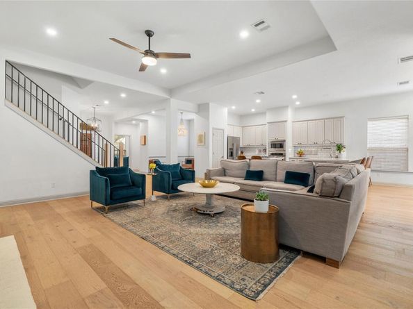 7901 Adelaide DR, Austin TX 78739