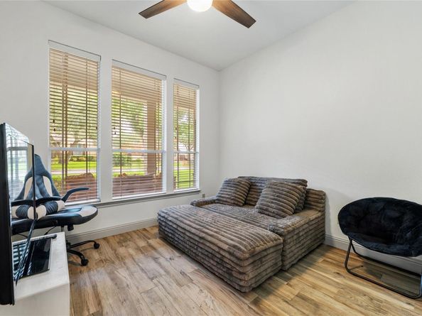 7901 Adelaide DR, Austin TX 78739