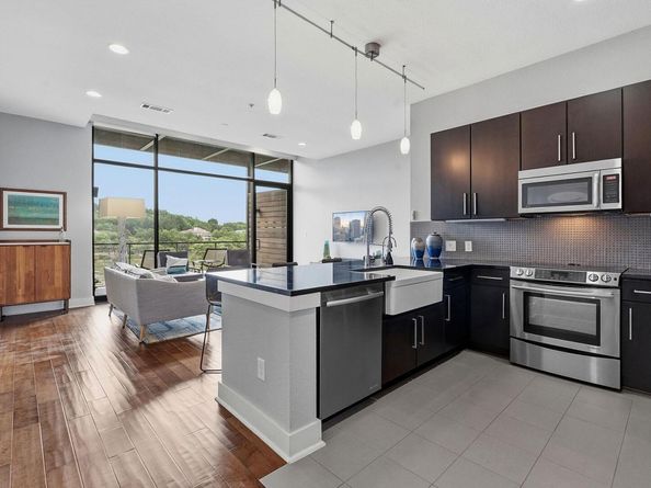 1101 Ivean Pearson RD B204, Lago Vista TX 78645